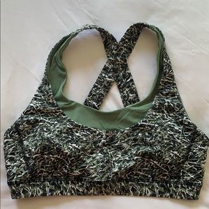 Fun, camo Lululemon sports bra!